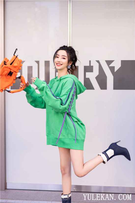 刘凡菲空降《潮流合伙人》 萌翻吴亦凡买走“潘玮柏”