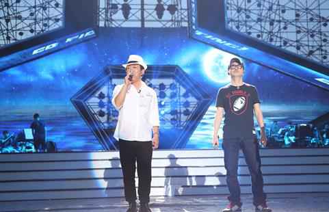 黄渤《极挑》与哈林同台飙歌 新编《水手》被赞神曲