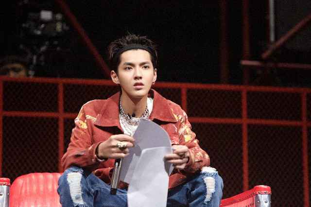 吴亦凡：音乐上面的竞技都是良性竞技