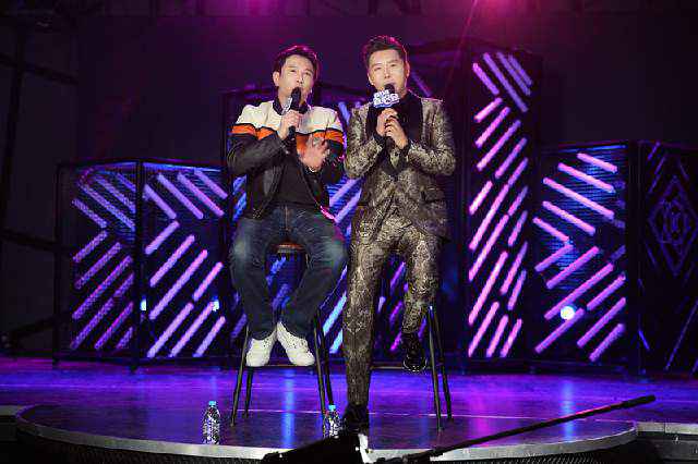 于安迪携温兆伦做客酷狗首唱会 深情献唱人气爆棚