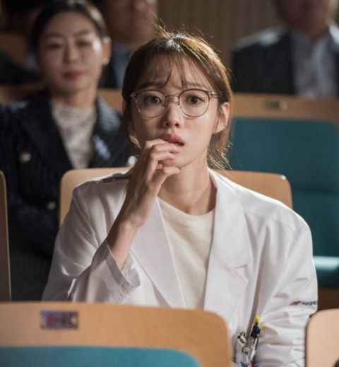 《浪漫医生金师傅2》公开韩石圭、李圣经、安孝燮剧照!