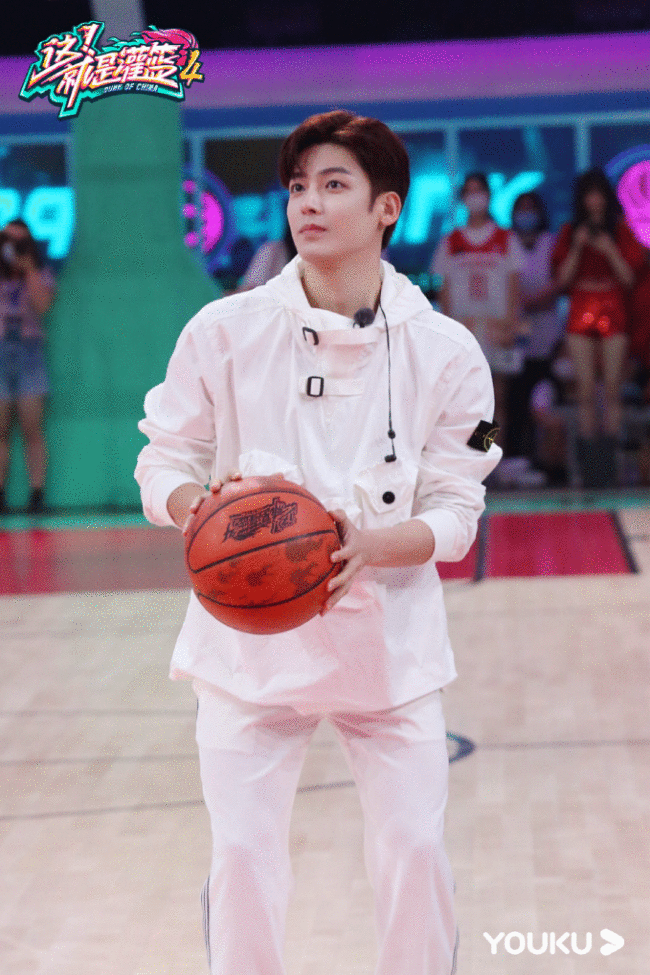 欧豪侯明昊抢球大战《这！就是灌篮》火药味十足