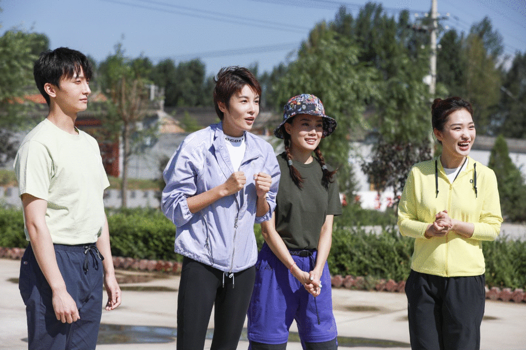 容祖儿《温暖有光放映队》收官之旅 用光点亮万家