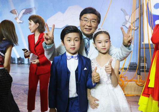 2019世界休闲体育大会年龄最小的推广大使,中国魔指精灵开幕式大放异彩