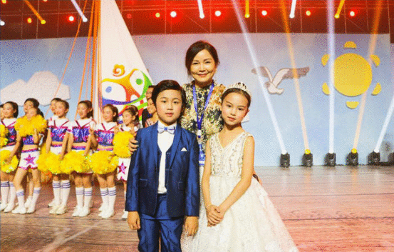 2019世界休闲体育大会年龄最小的推广大使,中国魔指精灵开幕式大放异彩