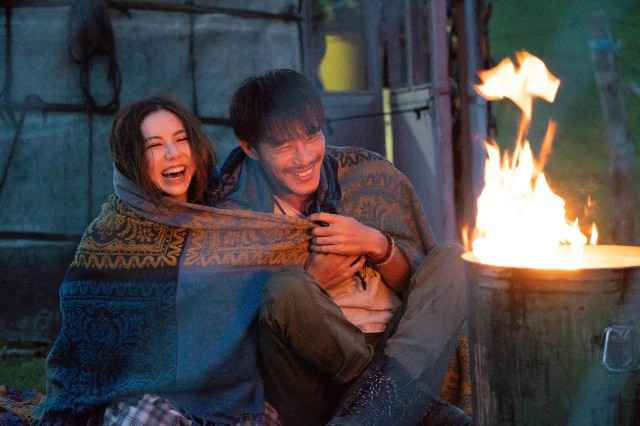 内蒙古拍《倒数》MV 遇车祸 ?G.E.M. 野外谈情 台湾型男讨人欢心