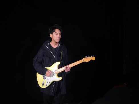 陈乐基录制《粤语好声音》化身明星导师助燃梦想