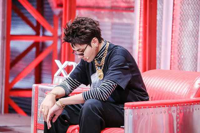 吴亦凡制作人公演第一 《Young OG》获现场rapper高度认可