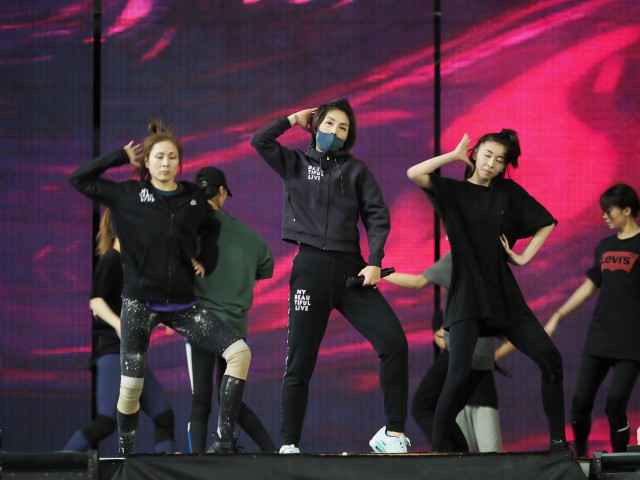 杨千嬅世界巡演首唱在即 自定“戒条”投入地狱式特训