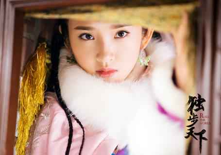 《独步天下》今晚首播 唐艺昕林峯张睿共谱烽火恋歌