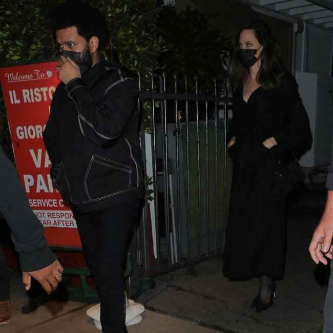 安吉丽娜·朱莉找到新对象?疑似约会被拍共进晚餐