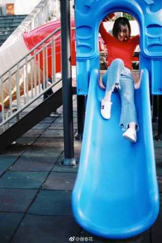 草莓星云006 | 夏日已至，和谢春花一起吃顿晚餐吧！