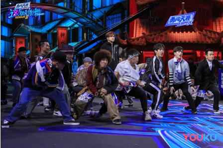 《这就是街舞》四街相争，首季冠亚军助阵出战燃爆舞台！