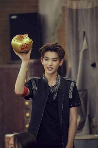 丁泽仁空翻公主抱Justin 黄明昊土味情话再升级