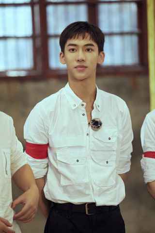 丁泽仁空翻公主抱Justin 黄明昊土味情话再升级