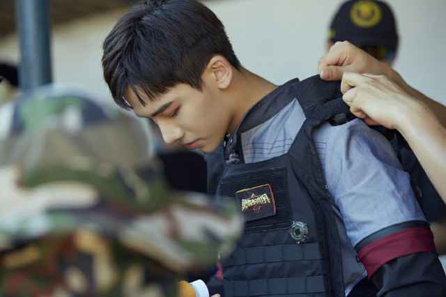 丁泽仁空翻公主抱Justin 黄明昊土味情话再升级