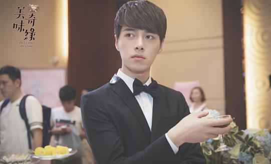 方逸伦《美味奇缘》演技走心 剧中造型“霸屏”走秀