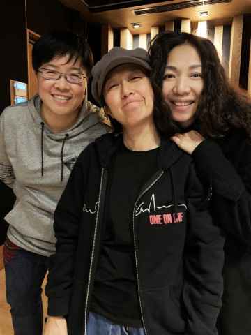 心灵系歌后万芳暖唱新歌《阿峰今天没有来》， 6月12日即将解“峰”泪点