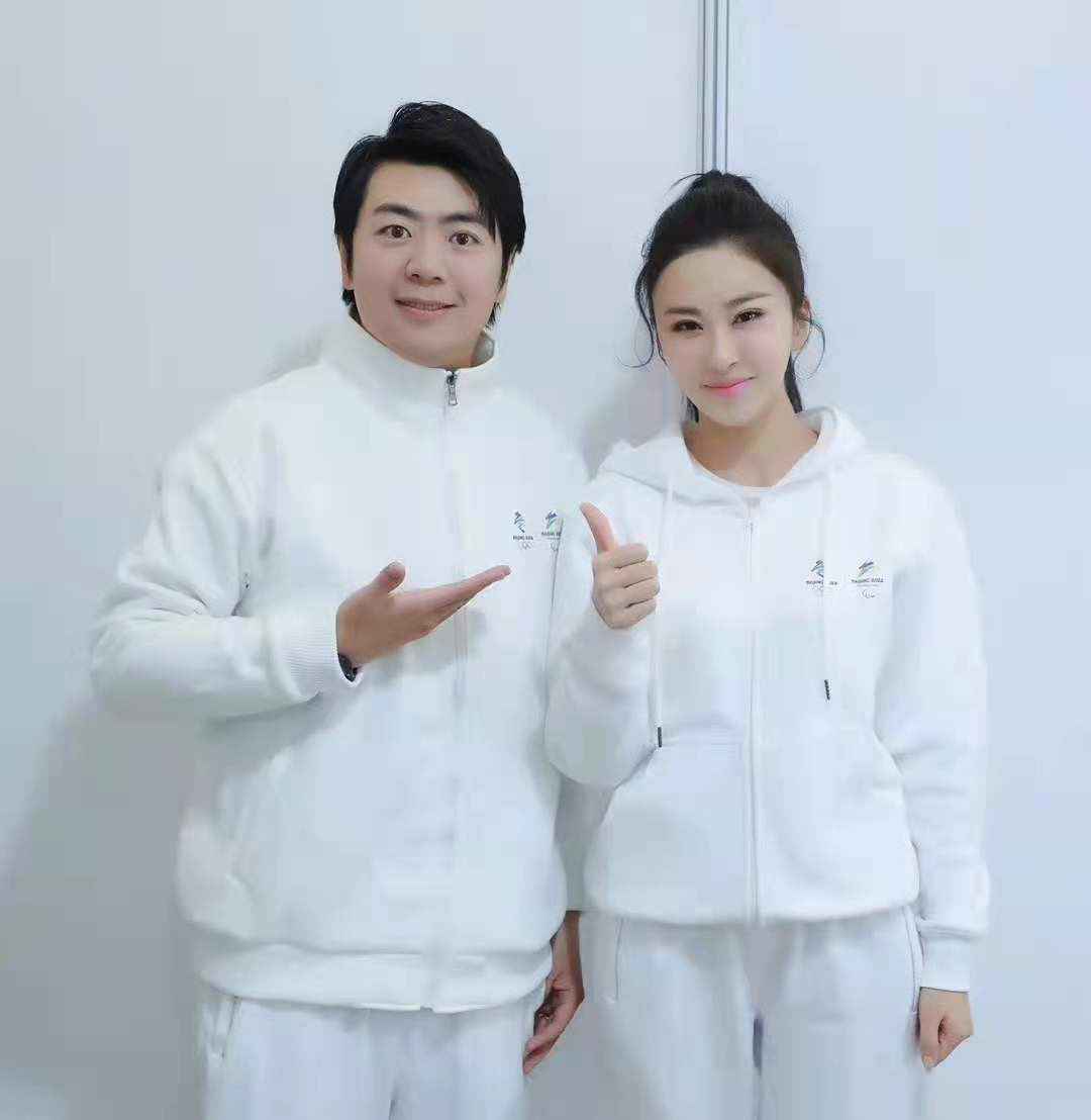 央视国庆晚会阵容媲美春晚 歌唱家伊丽媛成晚会最大看点