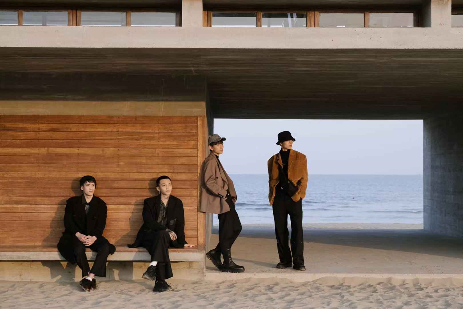 首轮官宣9城10场！2021傻子与白痴《Year of Fate》新专辑巡演门票开售