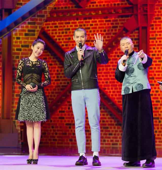 许晴加盟《笑傲》 调侃冯小刚郭德纲为最强CP