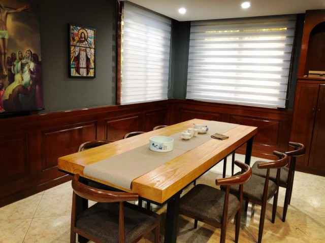 王绎龙开办电音培训机构 生日获赠马莎拉蒂超跑