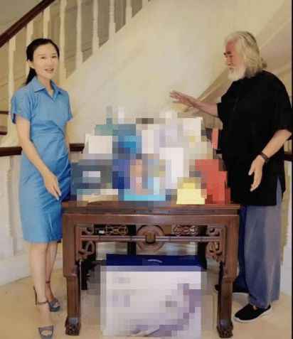 宝刀不老？70岁张纪中疑默认妻子杜星霖怀三胎