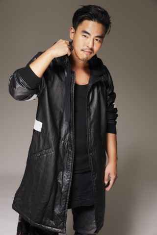 柯有伦自曝离开种子音乐，与两年女友修成正果