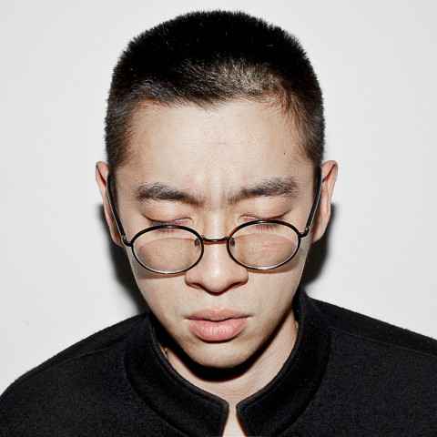 鬼否乐队主唱王易玄携手音乐人陈陈陈和3ASiC发行最新合作单曲《春丽》