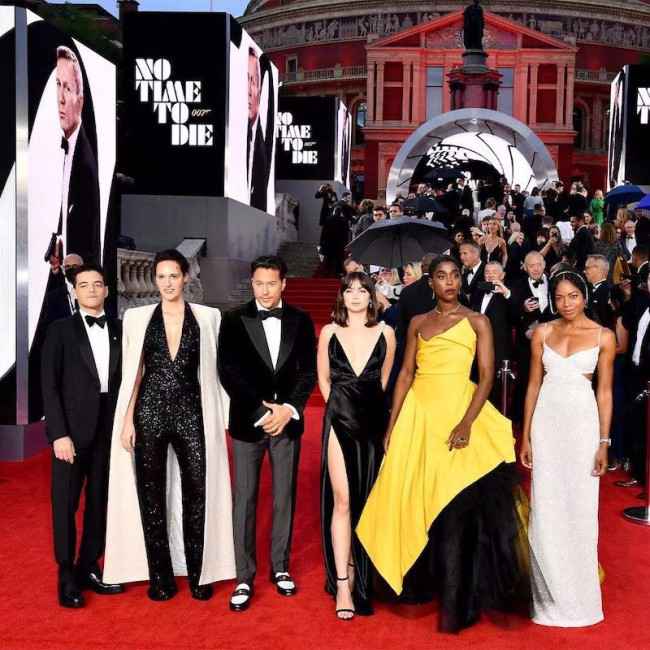 《007：无暇赴死》全球首映举行 开局评分创新高