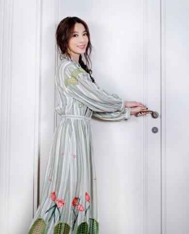 田馥甄邀歌迷进入《自己的房间》 首次直播自封网美