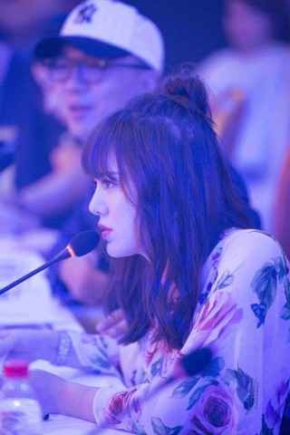 “唯美歌姬”阿兰应邀出席选秀活动担任总评委