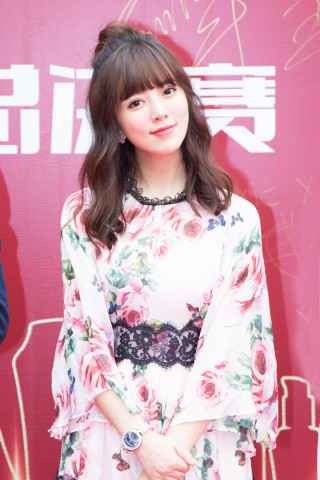 “唯美歌姬”阿兰应邀出席选秀活动担任总评委