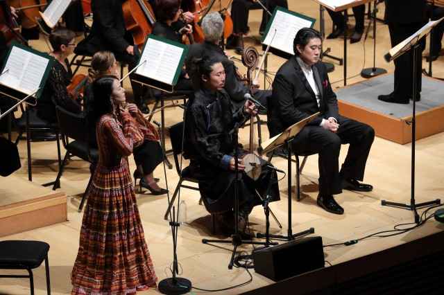 谭维维跨界古典交响音乐会 助力歌剧《慈悲颂》北美首演好评如潮