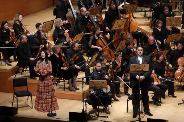 谭维维跨界古典交响音乐会 助力歌剧《慈悲颂》北美首演好评如潮