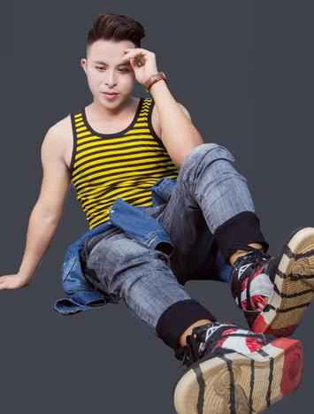 歌手陈维高首支单曲《奈何桥上》发行 获好评