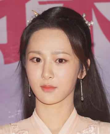 《香蜜沉沉烬如霜》媒体探班 杨紫邓伦现场“修仙”传授避暑秘籍