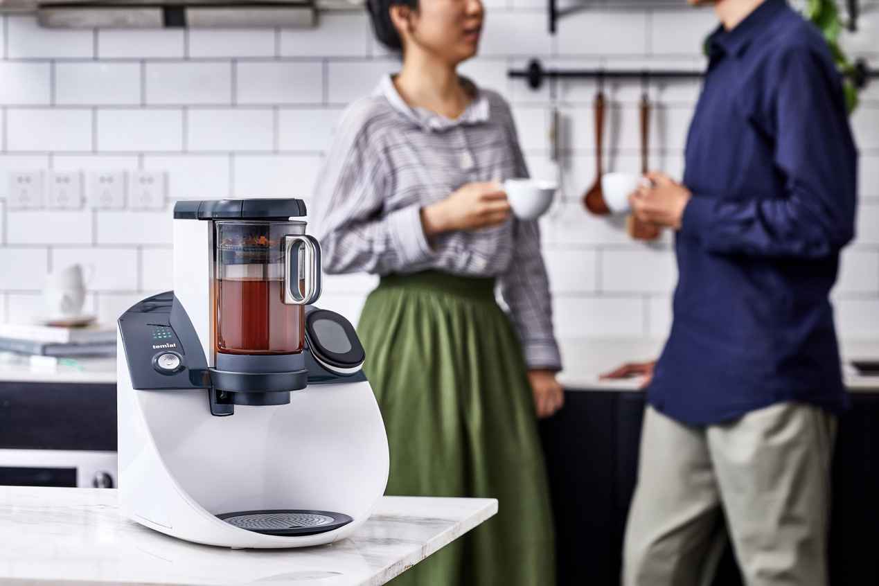 美食节目新科技受宠，Temial知淳茶艺机变甜品大师“镇山之宝”