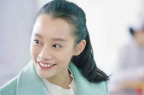 《春风十里》热播 袁百梓卉闺蜜的身份“亲妈”的心