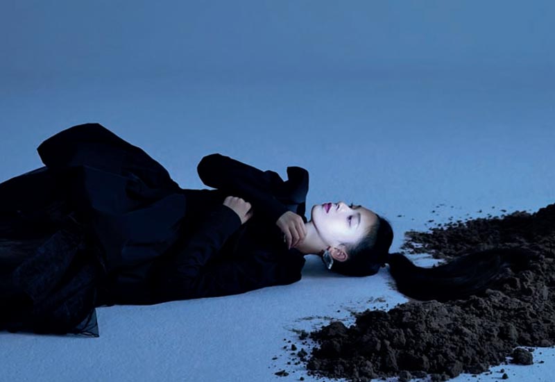 陈瑶 | 清醒严格,方能轻盈舒展