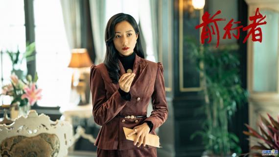 《前行者》艺术化还原时代氛围  角色群像深度展现信仰博弈