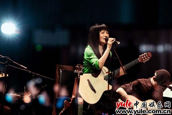 斯琴格日乐加盟太合音乐集团 双专辑首唱会圆满举办