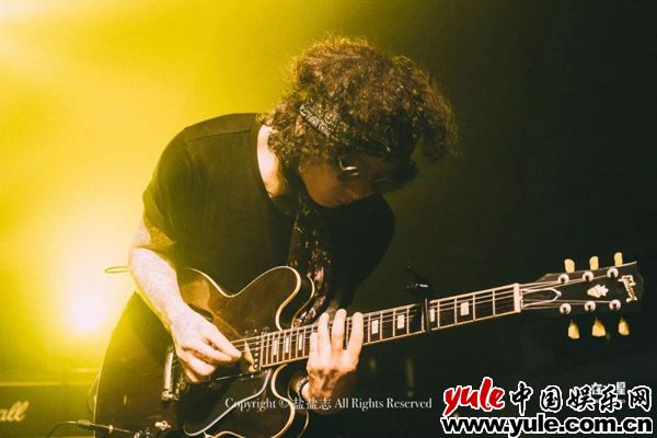 果味VC《生命中有的那些灿烂》唱给冬奥的所有英雄们